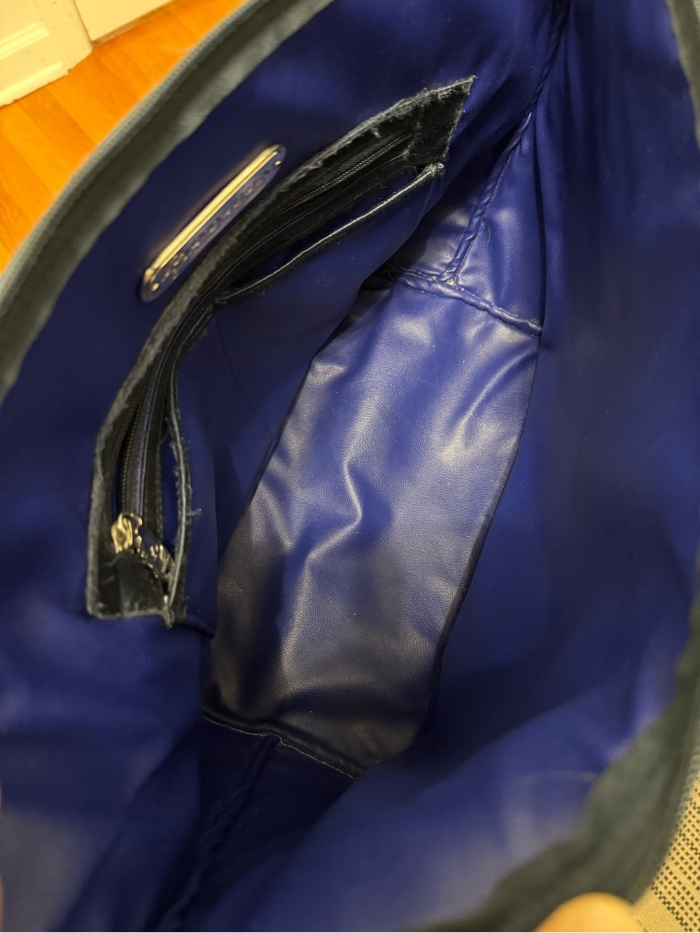 Banda Bags- Navy and Cream Embroidered Tote Bag - Picture 6 of 8
